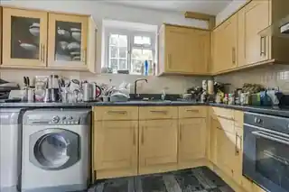 126 Dover House Road, photo 2