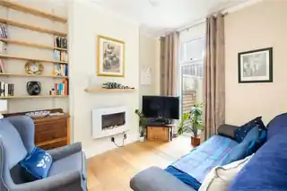 126 Durrington Road, photo 3