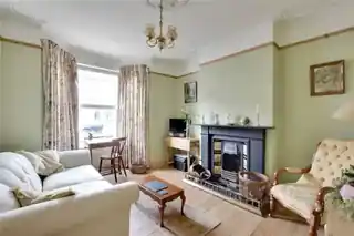 126 Fernbrook Road, photo 2