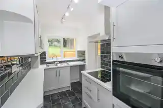 126 Winifred Road, photo 4