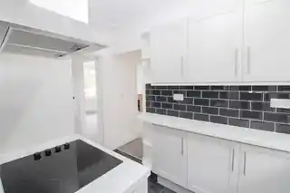 126 Winifred Road, photo 3