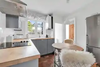 127 Granby Road, photo 3