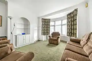 127 Hedge Lane, photo 2