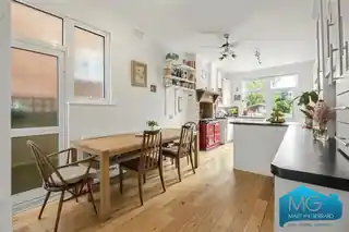 127 Torrington Park, photo 4