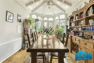127 Torrington Park, photo 2
