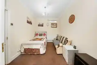 127 Vicarage Road, photo 4