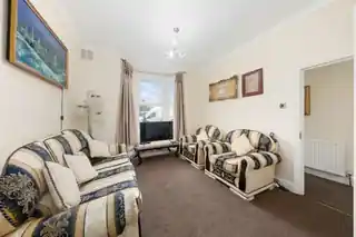 127 Vicarage Road, photo 2