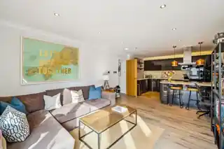 128 Boardwalk Place, photo 4