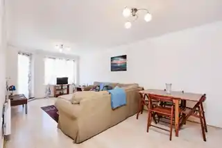 128 Glebelands Close, photo 4