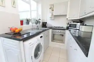 128 Westminster Road, photo 4