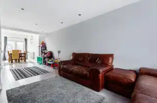 128 Woodrow Avenue, photo 2