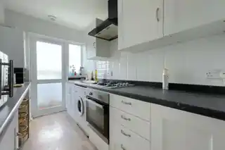 128A Tudor Drive, photo 3