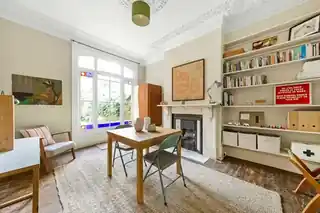 128A Venner Road, photo 3