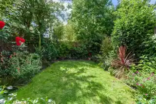 129 Clive Road, photo 2