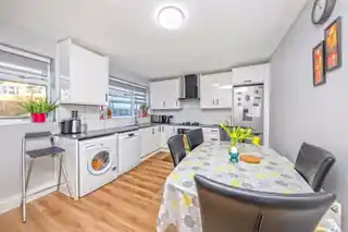 129 Conway Road, photo 2