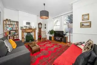 129 South Croxted Road, photo 2