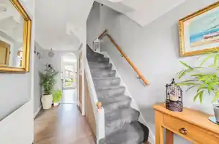 129 Tamworth Lane, photo 2