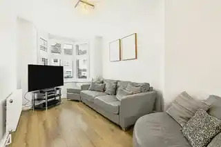 12A Alfred Road, photo 2
