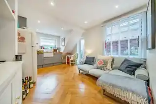 12A Inglemere Road, photo 2
