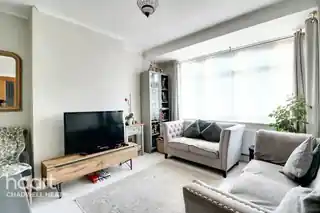 13 Albert Road, photo 2