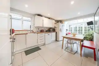 13 Archway Street, photo 3