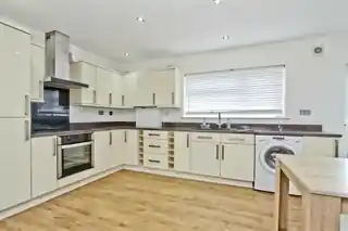13 Barlee Crescent, photo 3