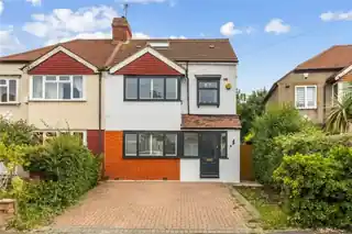 13 Burley Close, photo 2