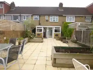 13 Byron Avenue, photo 2