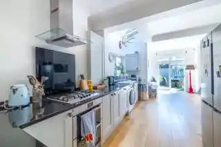 13 Carlton Road, photo 2