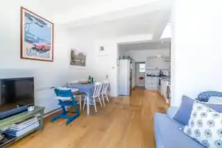 13 Carlton Road, photo 3