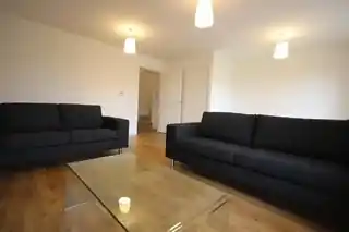 13 Chancellor Way, photo 3