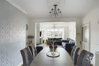 13 Conway Close, photo 3