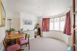 13 Cray Road, photo 3