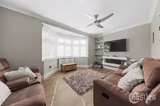 13 Devonia Gardens, photo 2