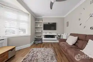 13 Devonia Gardens, photo 3