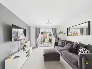 13 East Road, photo 3