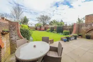 13 Edward Road, photo 3