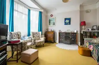 13 Ferndene Road, photo 2