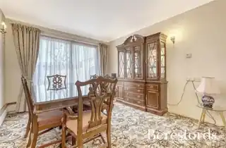 13 Fleet Avenue, photo 3