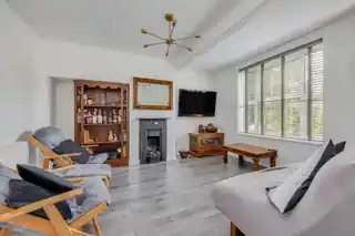 13 Garendon Road, photo 2
