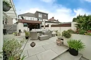 13 Glamis Crescent, photo 4