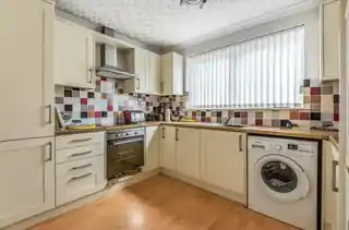 13 Heron Hill, photo 2