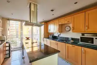 13 Holland Gardens, photo 4