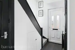 13 Houlder Crescent, photo 4