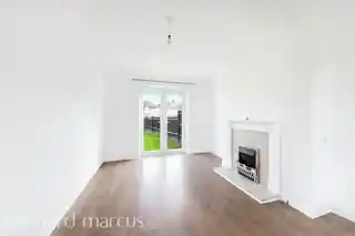 13 Houlder Crescent, photo 2