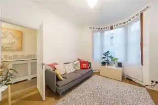 13 Kemsing Road, photo 3
