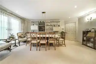 13, Lancaster House, Park Lane, photo 4