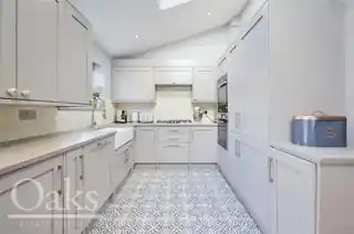 13 Nettlewood Road, photo 3