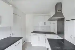 13 Oakley Close, photo 3
