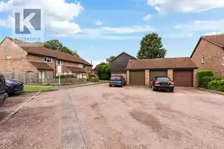 13 Plesman Way, photo 2